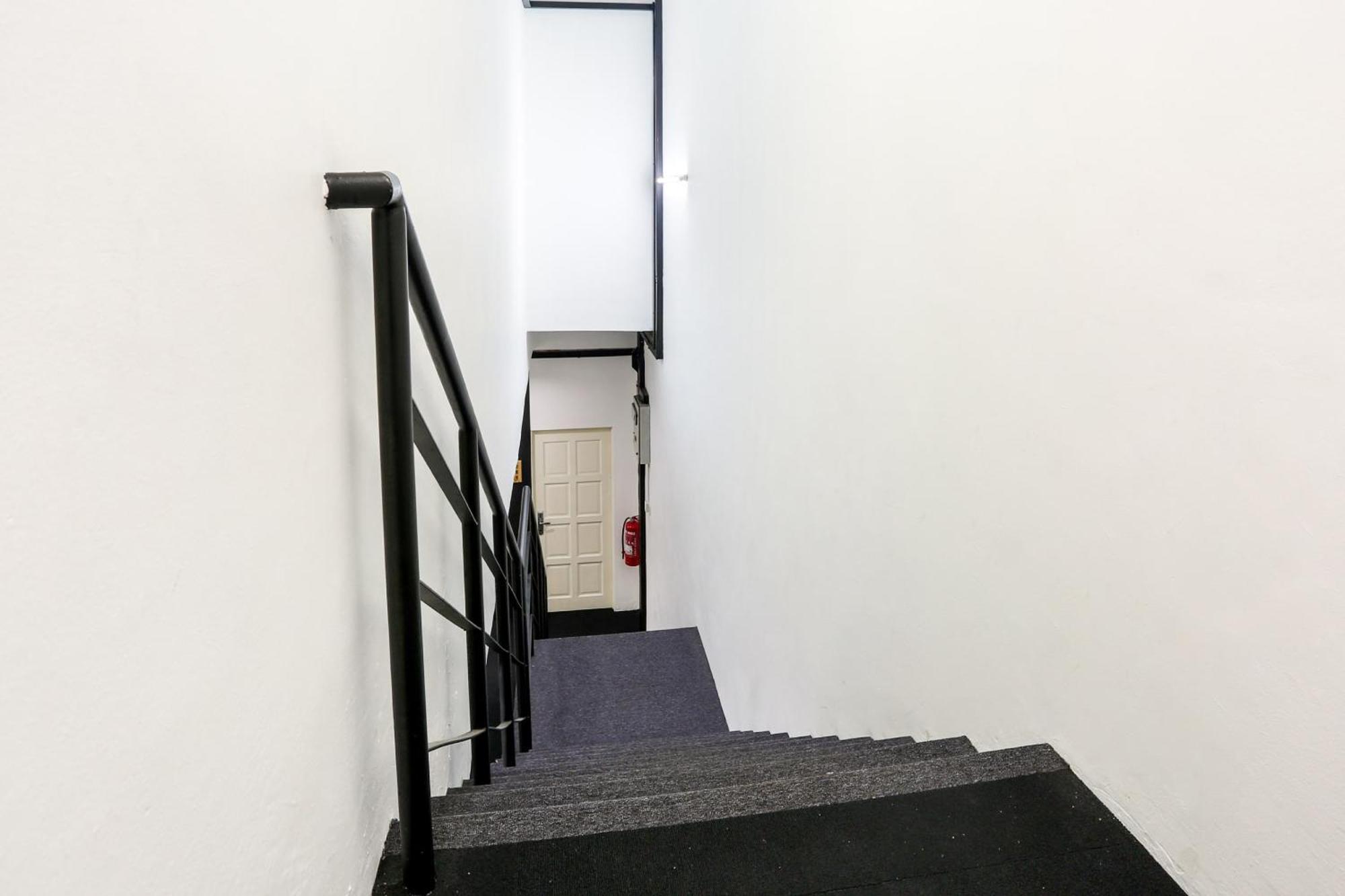 Oyo 90460 Hotel Kl2F Rest & Go Σαχ Αλάμ Εξωτερικό φωτογραφία