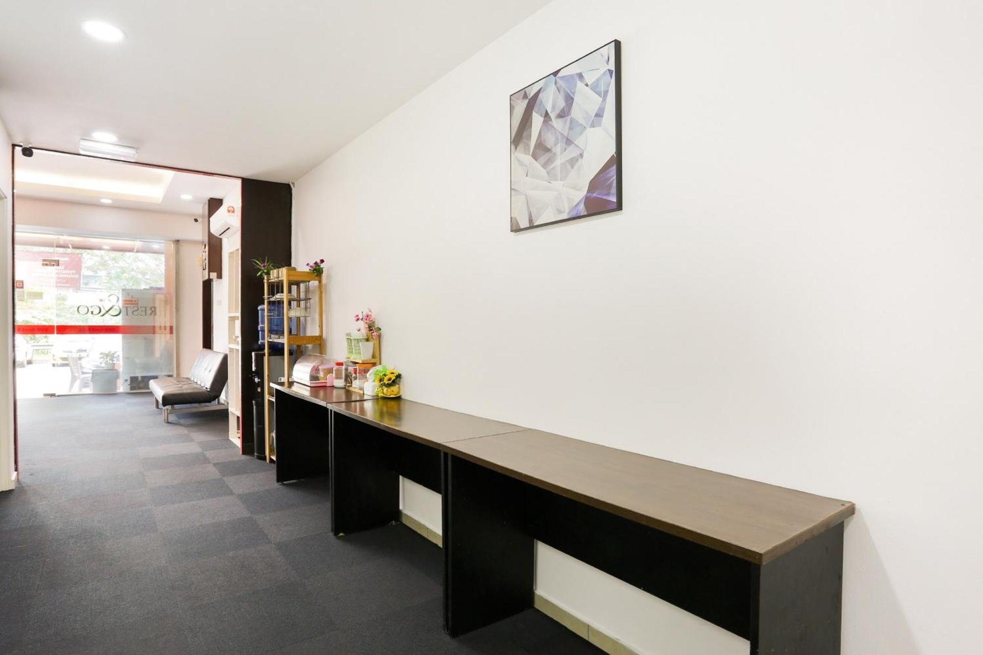 Oyo 90460 Hotel Kl2F Rest & Go Σαχ Αλάμ Εξωτερικό φωτογραφία