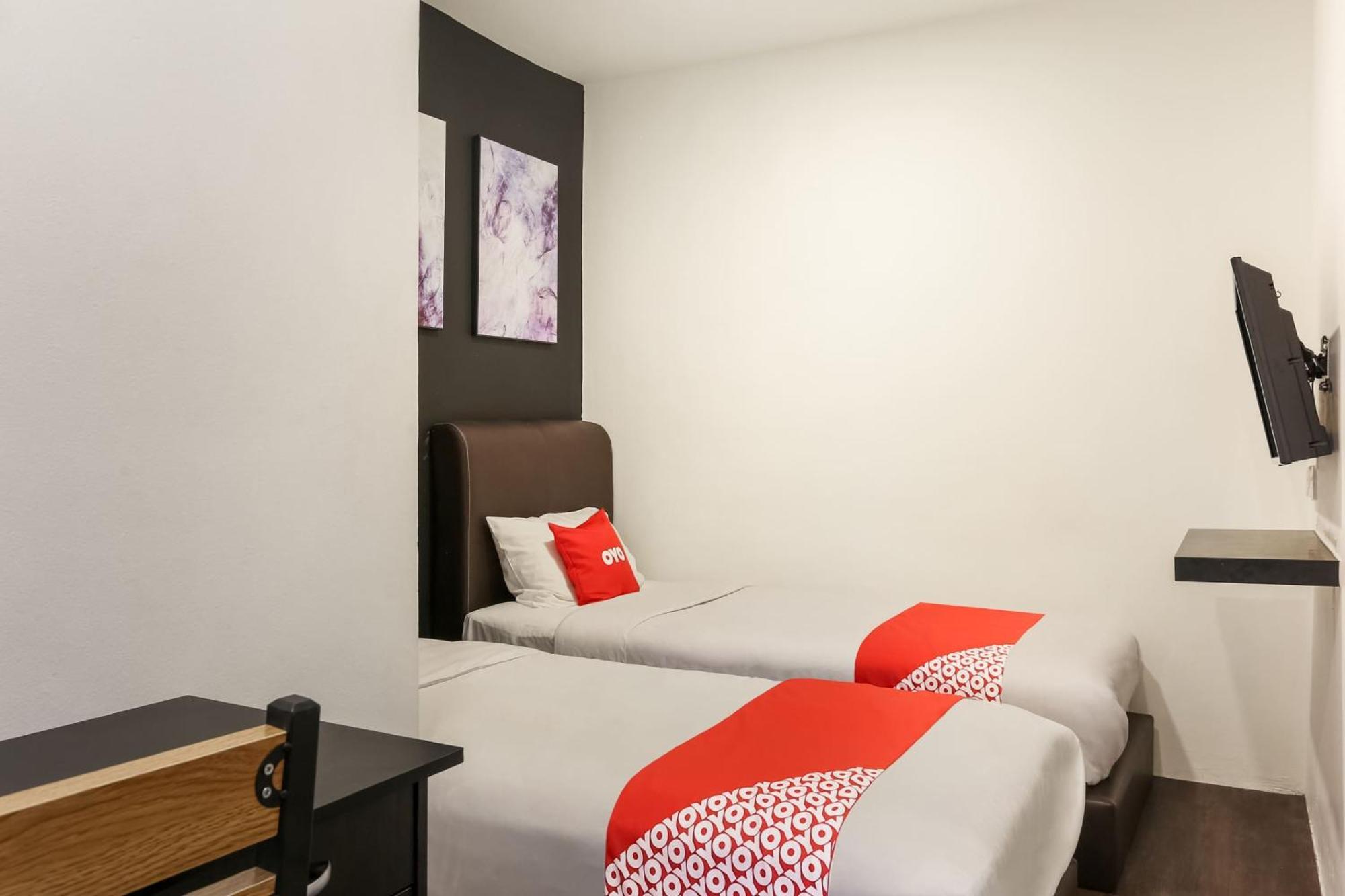 Oyo 90460 Hotel Kl2F Rest & Go Σαχ Αλάμ Εξωτερικό φωτογραφία